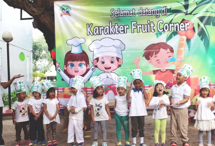 KFC (Karakter Fruit Corner) KB-TK Karakter: Wirausahawan Cilik yang Mandiri, Kreatif, dan Dermawan