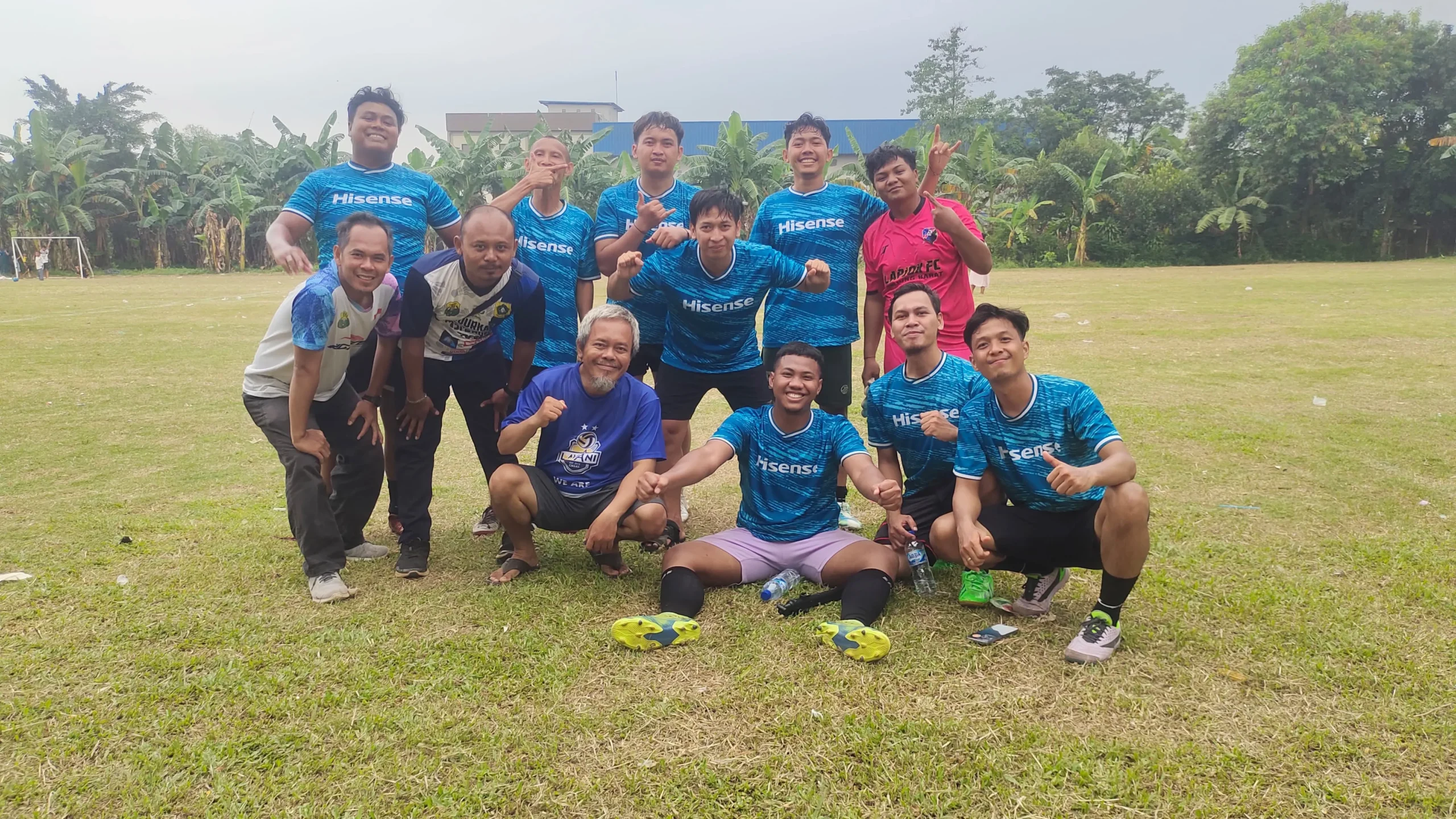 Guru Sekolah Karakter Turut Andil Bawa Gugus Bojong Nangka Juarai Turnamen Mini Soccer HUT PGRI ke-80